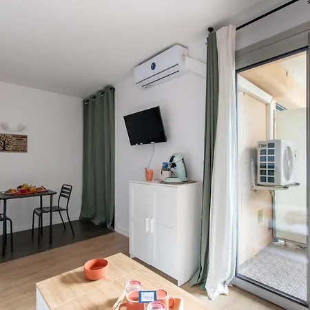 Nid Douillet * Hyper Centre * Clim * A 5 Min * Port A 5 Min * لا غراند موت