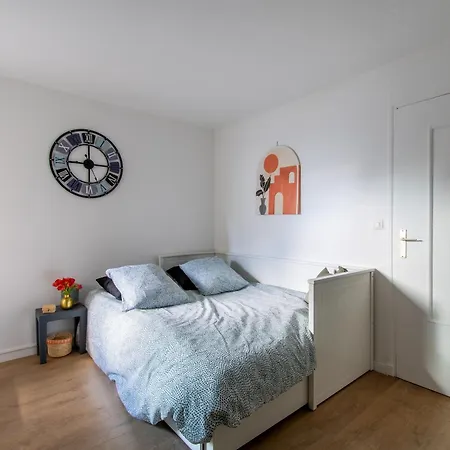 Nid Douillet * Hyper Centre * Clim * A 5 Min * Port A 5 Min لا غراند موت